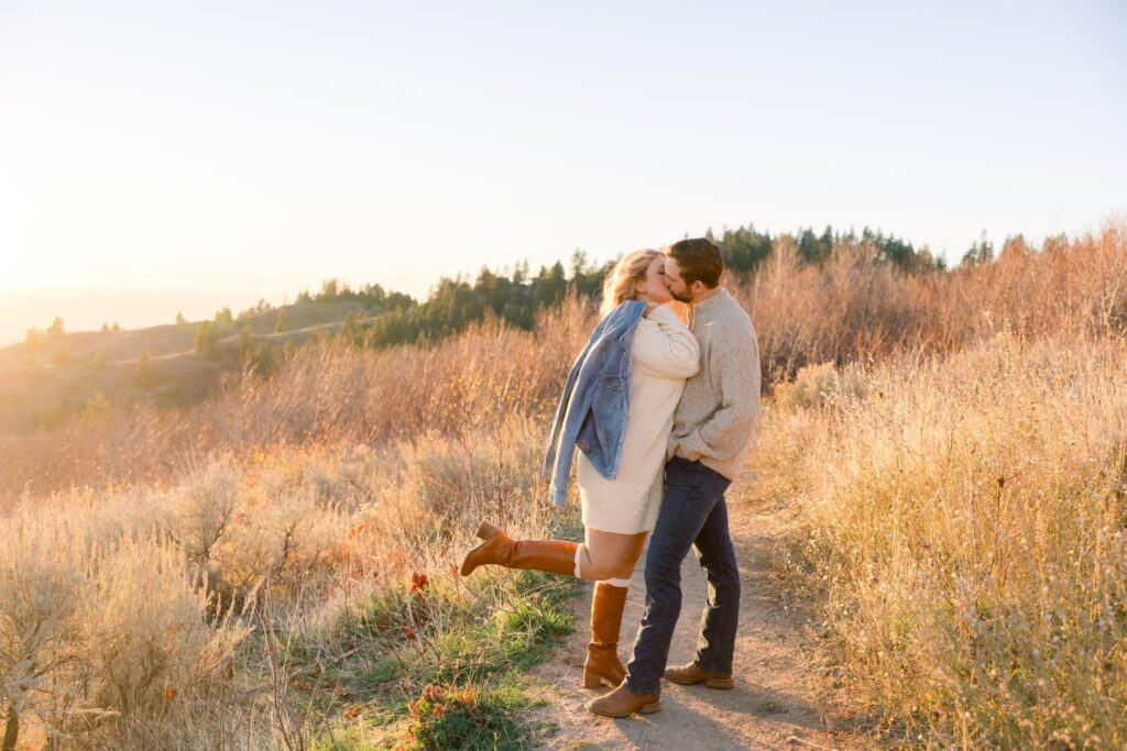 What to Wear to Your Engagement Photos, According to a Boise Idaho Wedding Photographer