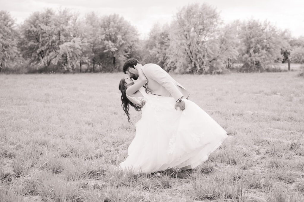 lakeside barn wedding nampa idaho